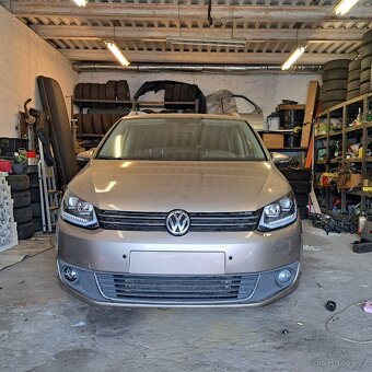 VW Touran a Caddy 2010 - 2015 - 7