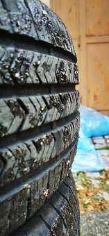 225/50 r18 Goodyear - 7