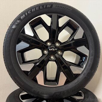 KIA SPORTAGE 5x114,3 R19 ET51+LETNÍ 235/50R19 5mm - 7