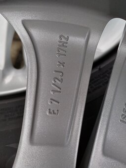 BMW X1 orig. al. disky 5x112 R17 + 225/55/17 zima - 7