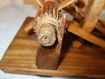 Stará velikonoční hrkačka-klapačka, super model - 7