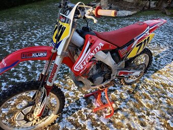Honda CR250 - 7