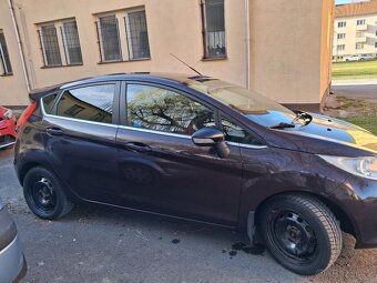 Ford fiesta - 7