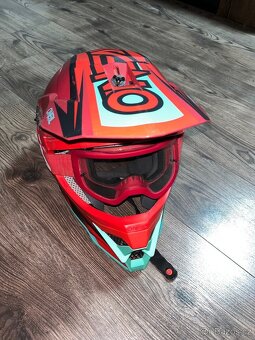 Motokrosová helma vel. XL + brýle - 7