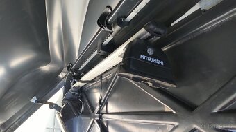 Střešní box Neumann, příčníky ASX nebo Octavia - 7