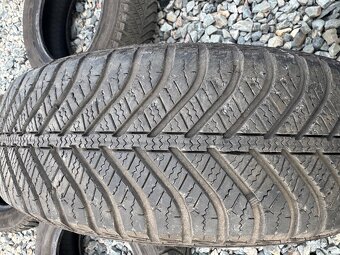 Nabízím pneumatiky Goodyear Vector 4Seasons 175/70 R14 - 7