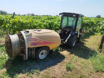 Malotraktor Farmtrac 26 4WD s kabinou,radiálky - 7