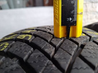 Prodám zimní pneu 205/55/16 Bridgeston  sada - 7