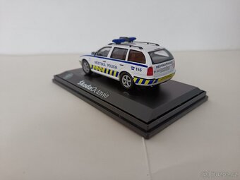 Škoda Octavia combi Mestská Polície,1:43,Abrex - 7