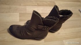 NOVÁ DÁMSKÁ KOTNÍKOVÁ OBUV RIEKER vel. 39 + KRÉM NA OBUV - 7