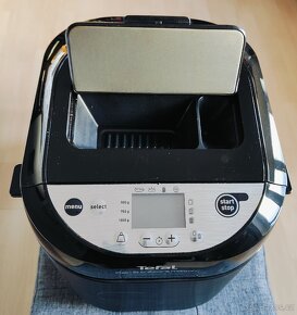 Domácí pekárna Tefal - 7