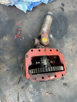 Přední hnaná náprava zetor 7245 na opravu - 7
