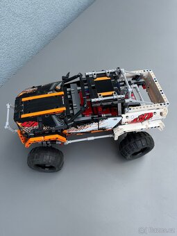 LEGO Technic 9398 Truck 4x4 - 7