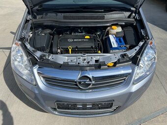 Opel Zafira 1.6i 85KW BEZ KOROZE,NEVÍDANÝ STAV,PARKI.2X ALU - 7
