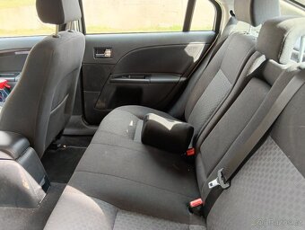 Ford Mondeo - 7