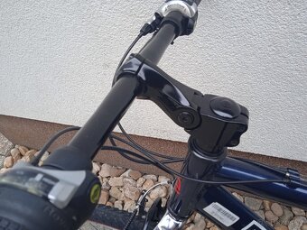 Prodám trekové kolo 28" - 7
