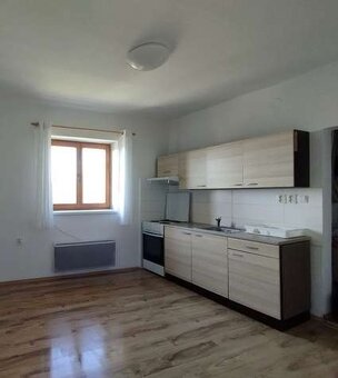 Pronájem 2+0 5 května, Nové Hrady na hranicích s Rakouskem - 7