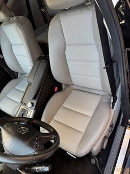 Mercedes C220 Avatngarde - 7