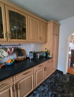 Venkovská kuchyně v dekoru buk se spotřebiči, 4994 - 7