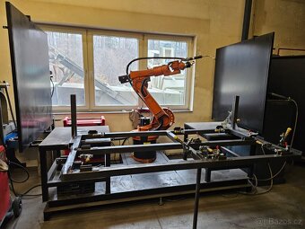 ROBOT KUKA - 7