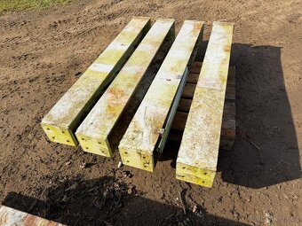 Masivní ocelový stůl - 7