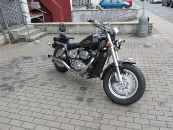 Suzuki VZ 800 Marauder - 7