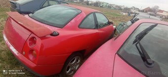 Dobrý deň predám alebo rozpredám tieto dve Fiat coupe - 7
