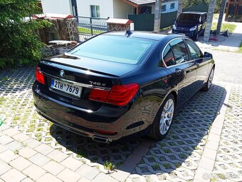 740D xdrive.Zcela nové rft letní pneu Pirelli.Výkon 249kw - 7