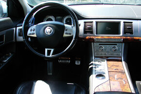 Jaguar XF 2.7D V6 TT 207PS LUXURY ČR Kůže Navi - 7