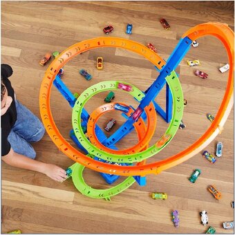 Hot Wheels dráha Srážka na spirále HGV67 - 7
