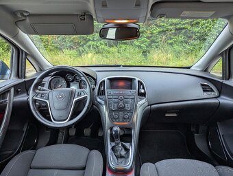 Opel Astra J 1.4T - 7