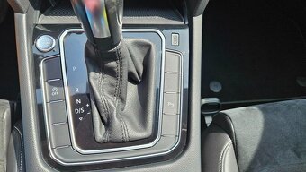 Volkswagen Passat Variant 2.0 TDI 140 kW 4motion DSG - 7