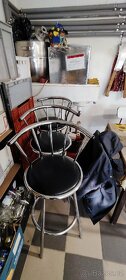Fritéza, sporák, barová židle - 7