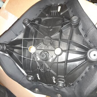 HARLEY DAVIDSON® BREAKOUT M8 - 7