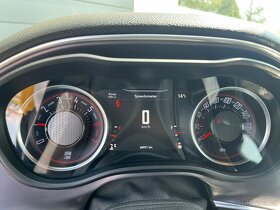 DODGE CHALLENGER 6,4L SHAKER MANUÁL - 7