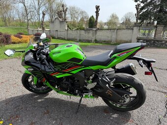 Kawasaki ZX-6R Ninja - 7