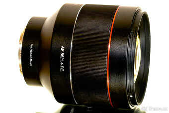 Sony E Samyang AF 50mm F/1.4 FE + UV Kenko TOP STAV - 7