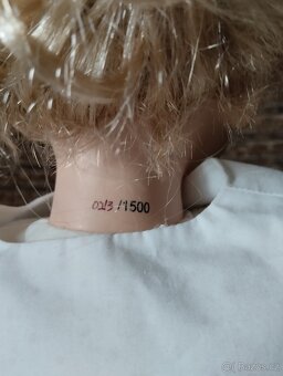 Značená porcelánová panenka - 7