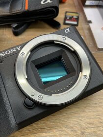 Sony a6500 + Sony 35 mm F1.8 + Sony 50 mm F1.8 - 7