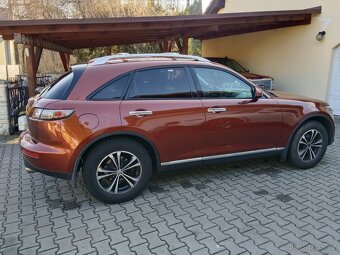 Infiniti FX35 4x4 Automat V6 3.5l benzín rok 2007 - 7