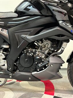 Suzuki GSX 125 - 7