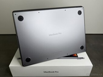MacBook Pro 14'' 2021 / M1 Pro / 16GB / 512GB SSD / Space - 7
