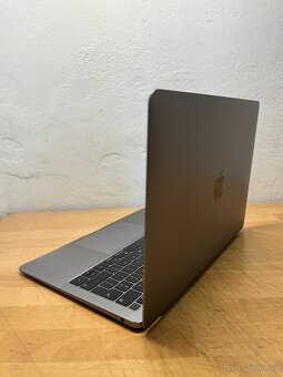 MacBook Air 13” 2019/8GB RAM/Intel i5/128GB SSD/Záruka - 7