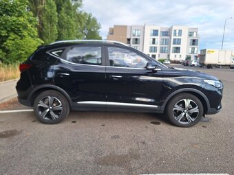 MG ZS - 7