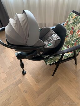 Autosedačka Cloud Z2 i-Size Plus 2022 + Isofix (otočná zákla - 7