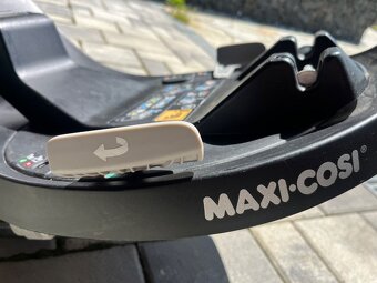 Maxi-Cosi FamilyFix 360 základna - 7