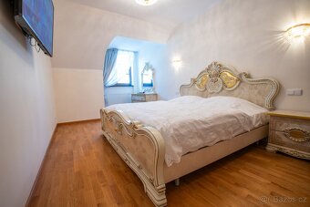 Prodej luxusního bytu 137m2 Divadelní nám. Karlovy Vary - 7