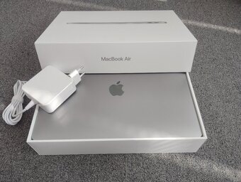 MacBook Air Apple M1 chip / 16GB RAM / 256GB solid-st - 7