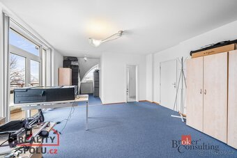 Prodej, komerční/činžovní dům, 447 m2, U Křížku 571, 25243 P - 7