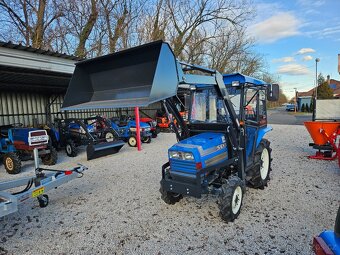 malotraktor Iseki TA215 4x4 s kabinou a čelákem - 7